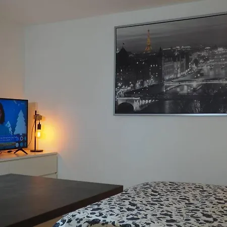 Le Faubourg-raines - Chaleureux A 5mn De La Gare *