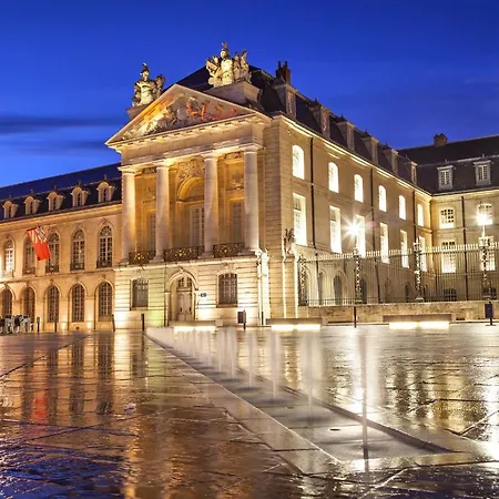 Le Faubourg-raines - Chaleureux à 5mn De La Gare Appartement Dijon