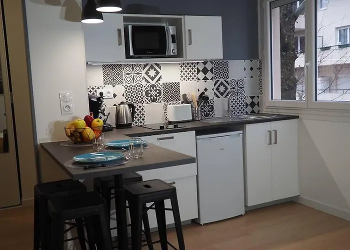 Le Faubourg-raines - Chaleureux A 5mn De La Gare