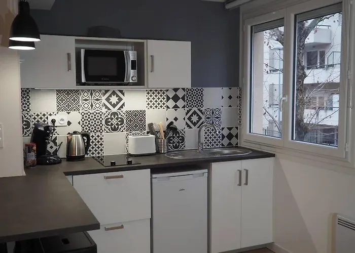 Le Faubourg-raines - Chaleureux A 5mn De La Gare *