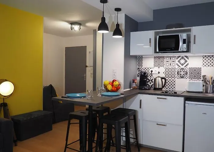 Apartament Le Faubourg-raines - Chaleureux A 5mn De La Gare